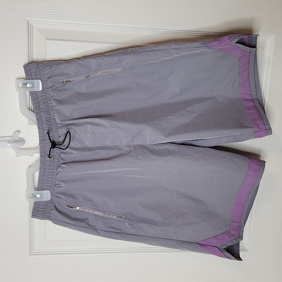 Liquor N Poker Other - Mens Liquor n Poker nylon shorts zipper pockets size Large dusty purple NWT